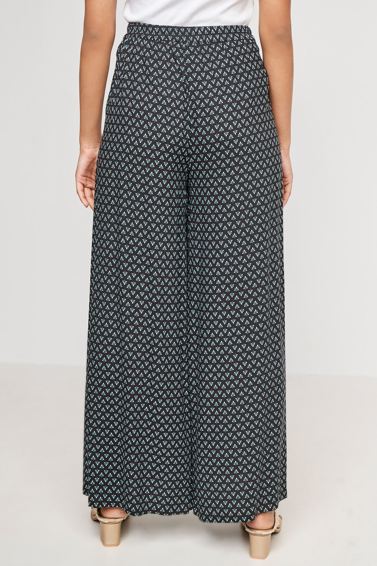 Black Geometric Straight Bottom, Black, image 3